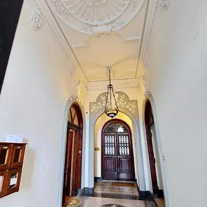 Apartment Cavour 2 Bedrooms, Rome