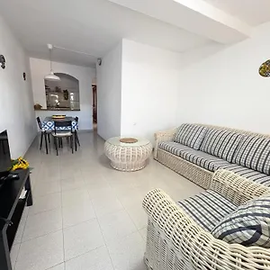 https://apartamento-la-playa-blanca-lanzarote.in-canary-islands.com